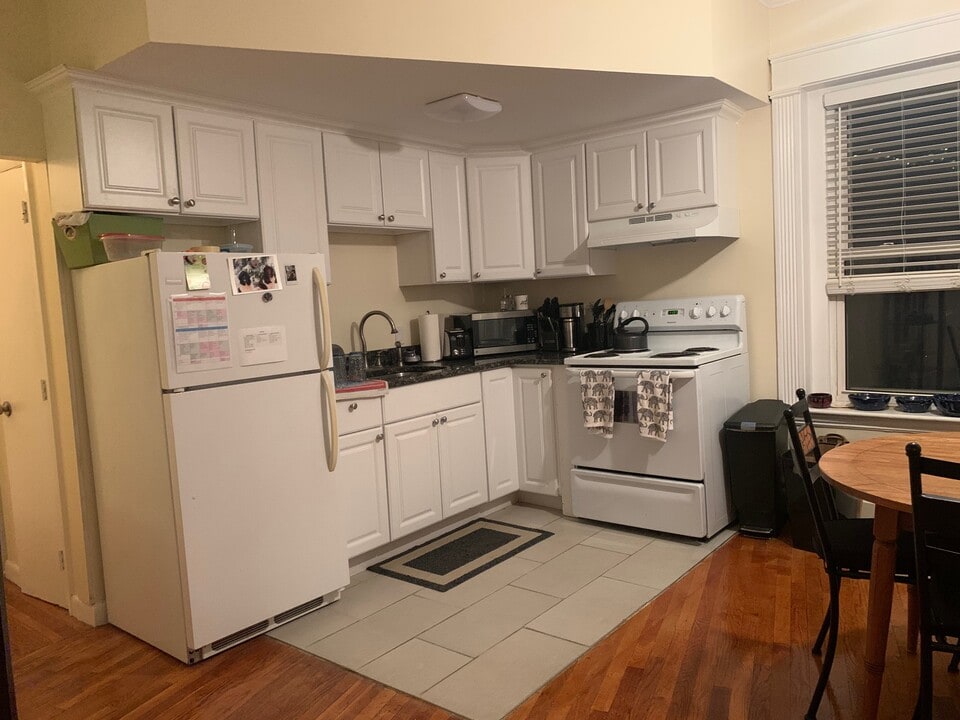 60 Gorham Ave in Brookline, MA - Building Photo