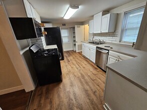 2481 Professor St in Cleveland, OH - Building Photo - Building Photo