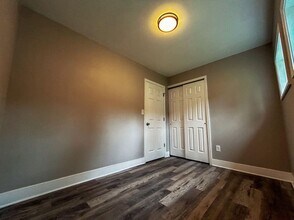 2424 Marshalltown Dr in Gary, IN - Building Photo - Building Photo