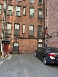 131 Saint Botolph St, Unit 2 in Boston, MA - Foto de edificio - Building Photo