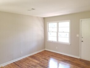 2581 Oak Cir in Ellenwood, GA - Building Photo - Building Photo