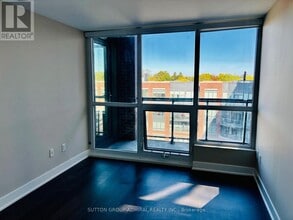 7608 Yonge St in Vaughan, ON - Building Photo - Building Photo