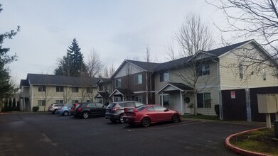 3138 Pringle Rd SE in Salem, OR - Building Photo - Interior Photo