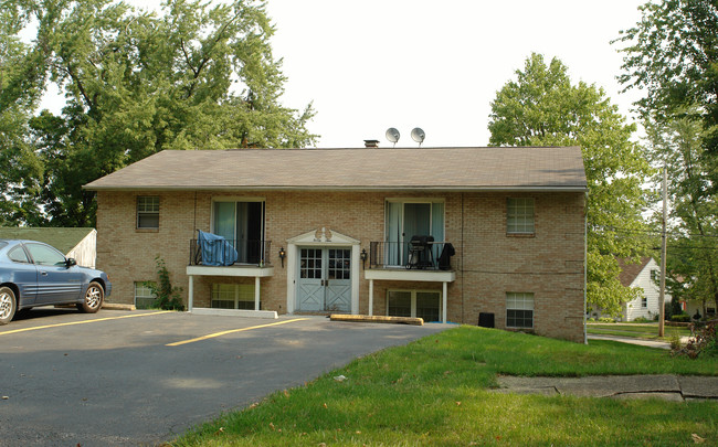 29 N Yorkshire Blvd in Youngstown, OH - Foto de edificio - Building Photo