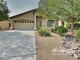 1275 E Shari St in San Tan Valley, AZ - Building Photo