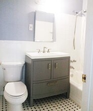 511 Beacon St, Unit 9 in Boston, MA - Building Photo - Building Photo
