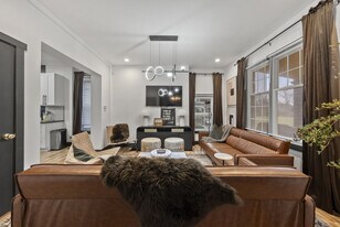 286 Taylor Ave in Columbus, OH - Building Photo