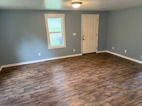 204 West St in Gleason, TN - Building Photo - Building Photo