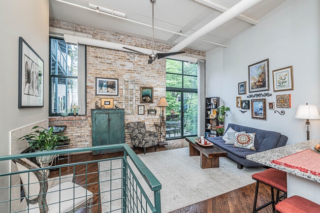 property at 601 Linden Pl