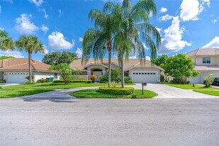 6429 NW 50th St in Lauderhill, FL - Building Photo
