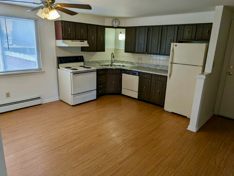 110 Losson Rd in Cheektowaga, NY - Building Photo