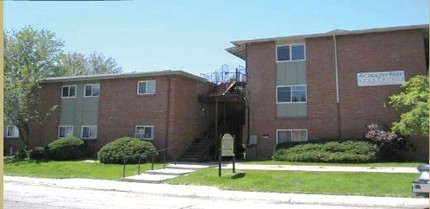 Academy Park Apartments in Fort Collins, CO - Building Photo - Building Photo