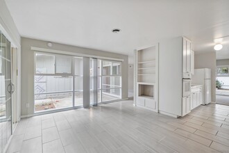 6734 Barnhurst Dr in San Diego, CA - Building Photo - Building Photo