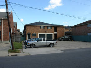 1511 Carrollton Ave in Metairie, LA - Foto de edificio - Building Photo