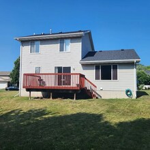 3112 SE Magnolia Dr in Ankeny, IA - Building Photo - Building Photo