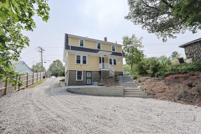 14 Elm St in Dedham, MA - Building Photo - Building Photo