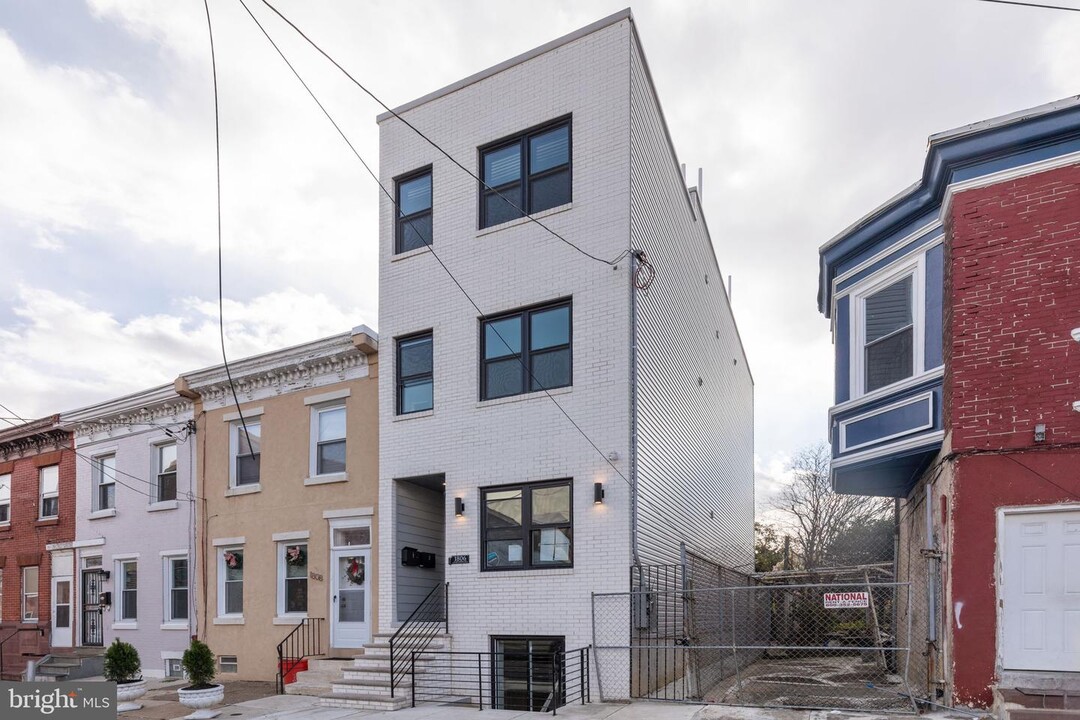 1806 E Letterly St in Philadelphia, PA - Building Photo