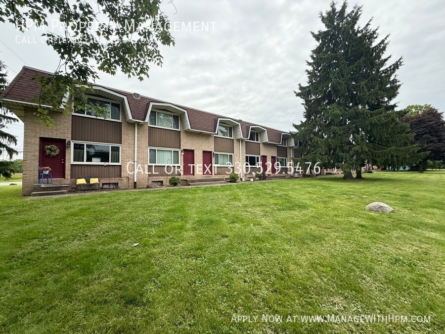 232 Northwest Ave in Tallmadge, OH - Building Photo