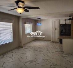 318 N 56th St in Mesa, AZ - Building Photo - Building Photo