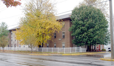 Kenwood Place Apartments in Indianapolis, IN - Building Photo - Building Photo