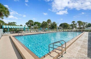 3606 Alder Dr in West Palm Beach, FL - Building Photo