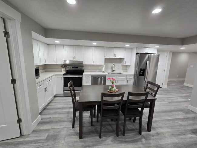 2431 E Weeping Willow Way, Unit In-Law /Basement Apartmen