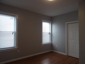 44 Charles St, Unit 3 in Bloomfield, NJ - Building Photo - Building Photo