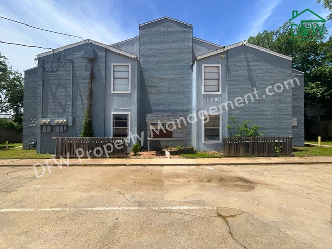Fry Street Apartments