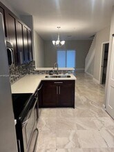 5650 NW 115th Ct in Doral, FL - Building Photo - Building Photo