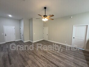 4880 E Spencer Field Rd in Pace, FL - Building Photo - Building Photo