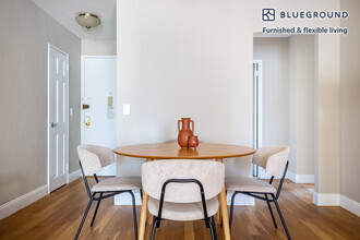 788 Columbus Ave in New York, NY - Building Photo - Building Photo