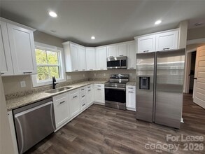 620 W Bell St in Statesville, NC - Building Photo - Building Photo