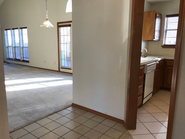 5105 E 89th St in Tulsa, OK - Foto de edificio - Building Photo