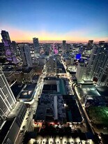 50 Biscayne Blvd, Unit 3902 in Miami, FL - Building Photo