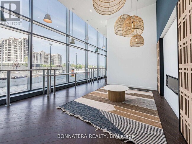 498 Caldari Rd in Vaughan, ON - Building Photo - Building Photo