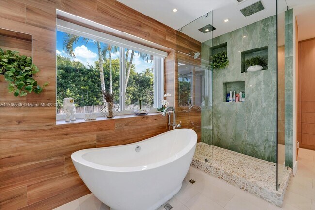 property at 115 W 3rd Ct