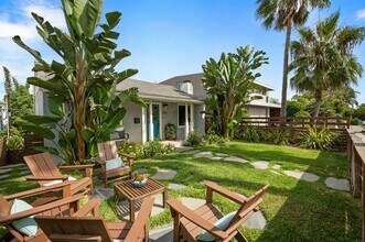 305 Neptune Ave in Encinitas, CA - Building Photo - Building Photo