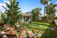 305 Neptune Ave in Encinitas, CA - Foto de edificio - Building Photo