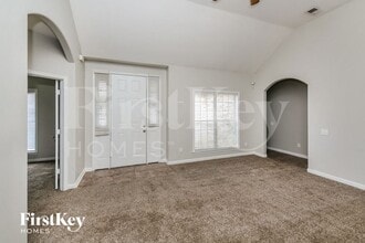 8595 Shady Elm Dr in Memphis, TN - Building Photo - Building Photo