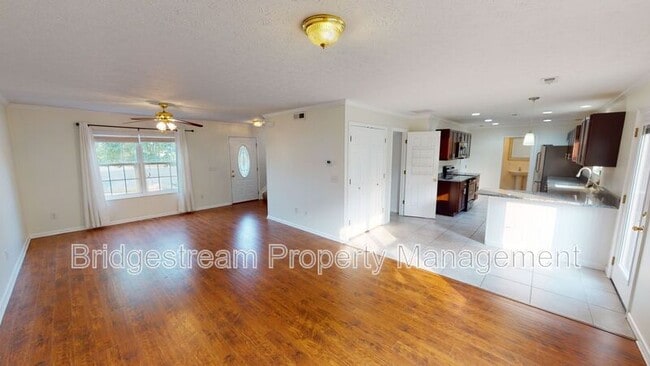 355 Bishea Ct in Fairborn, OH - Building Photo - Building Photo