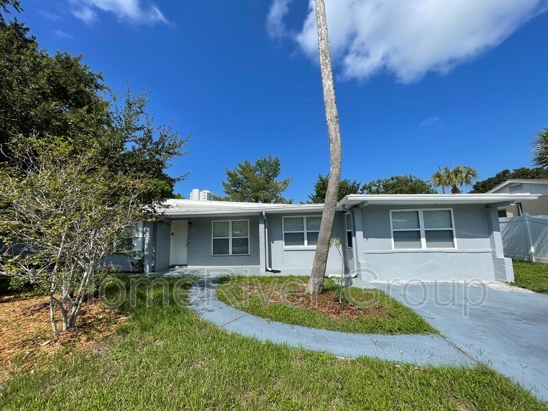 841 La Plaza Ave S in St. Petersburg, FL - Building Photo