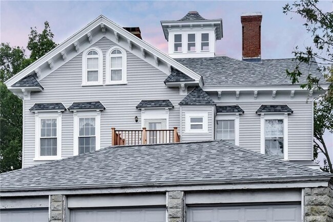 5 Record St in Newport, RI - Building Photo - Building Photo