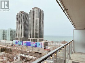 103 The Queensway in Toronto, ON - Building Photo