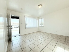 14039 Orizaba Ave in Paramount, CA - Building Photo - Building Photo