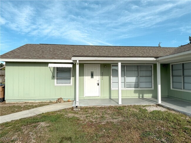 2226 Virginia Ave in Ft. Myers, FL - Building Photo - Building Photo