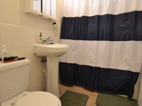 8 Egremont Rd, Unit R22 in Boston, MA - Building Photo - Building Photo