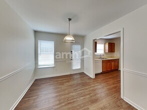 4509 Canipe Dr in Charlotte, NC - Foto de edificio - Building Photo