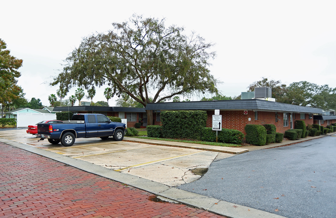 Glendale Court Apartments in Lakeland, FL - Building Photo