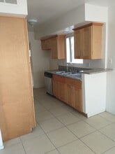 1857 W Malvern Ave, Unit 1 in Fullerton, CA - Building Photo - Building Photo