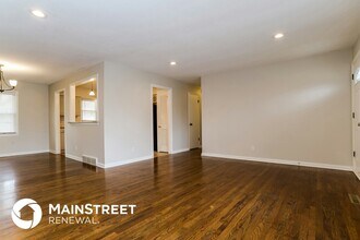 5122 N Cleveland Ave in Kansas City, MO - Building Photo - Building Photo